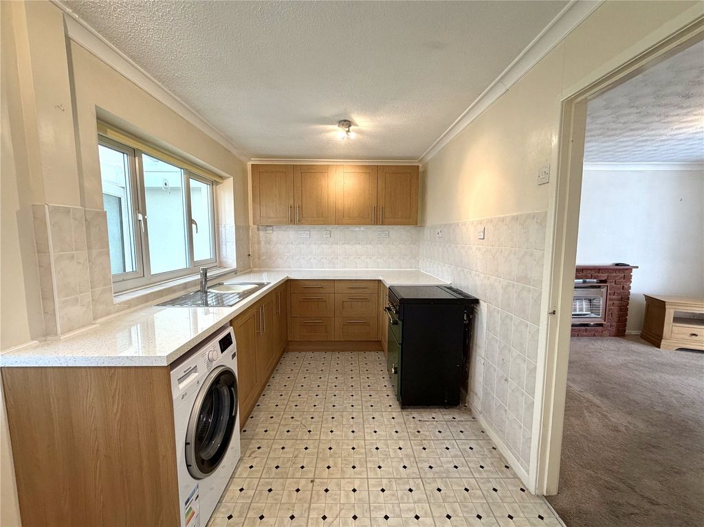 Property photo 2 of 15 Picture No. 27