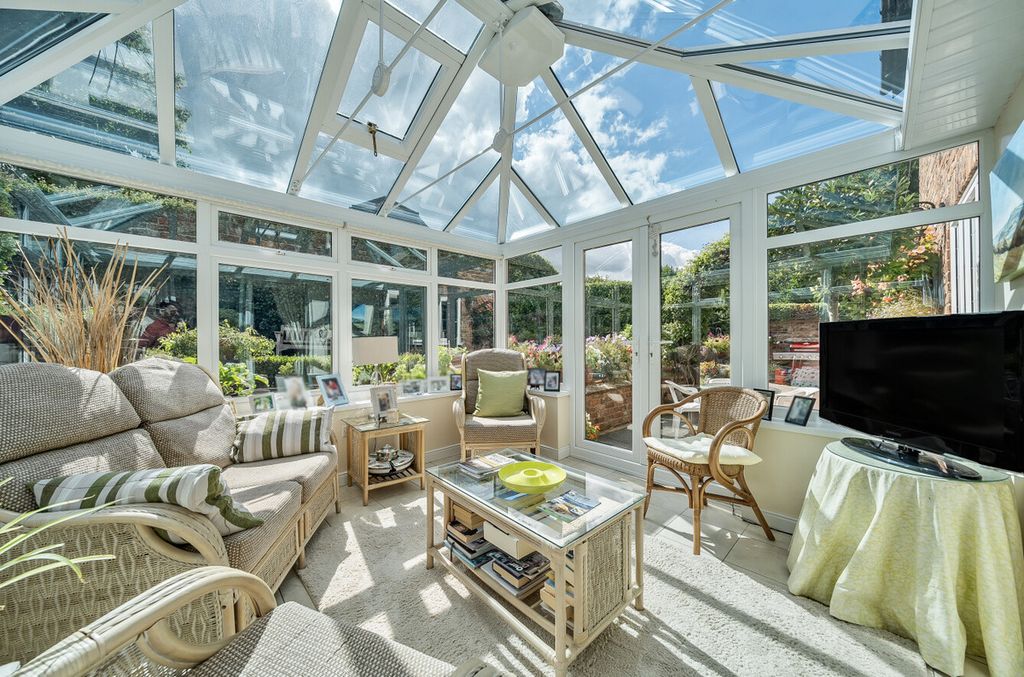 Property photo 3 of 17