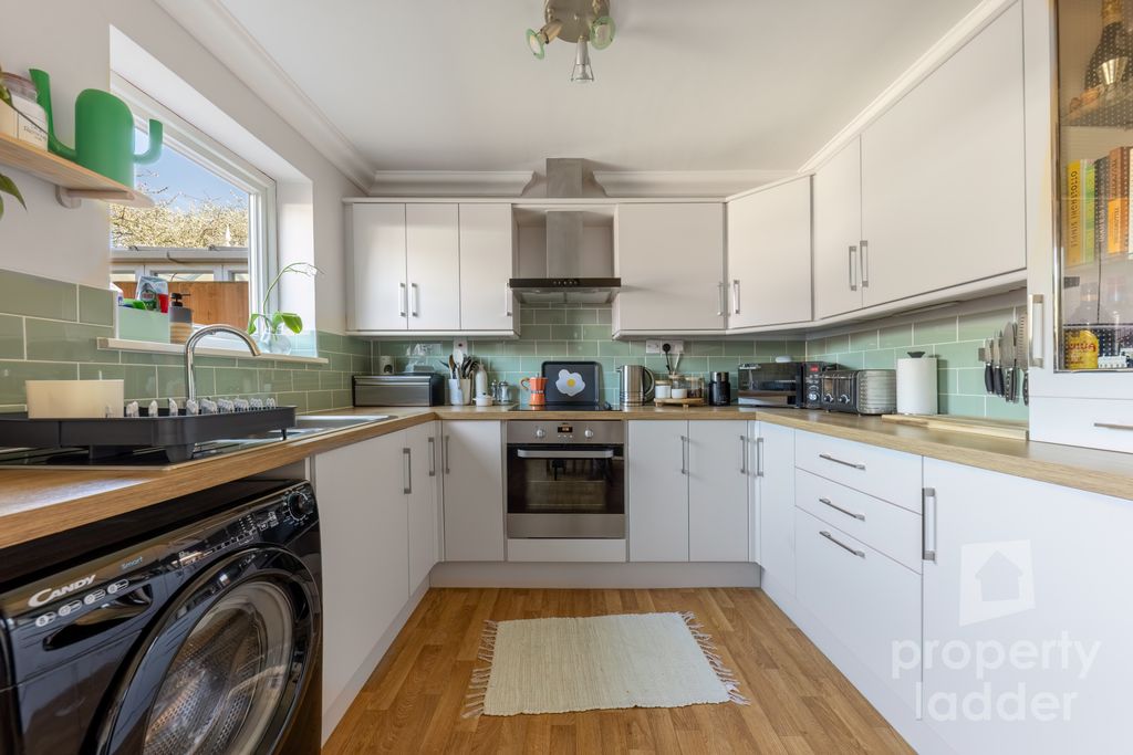 Property photo 3 of 15 Pl -10