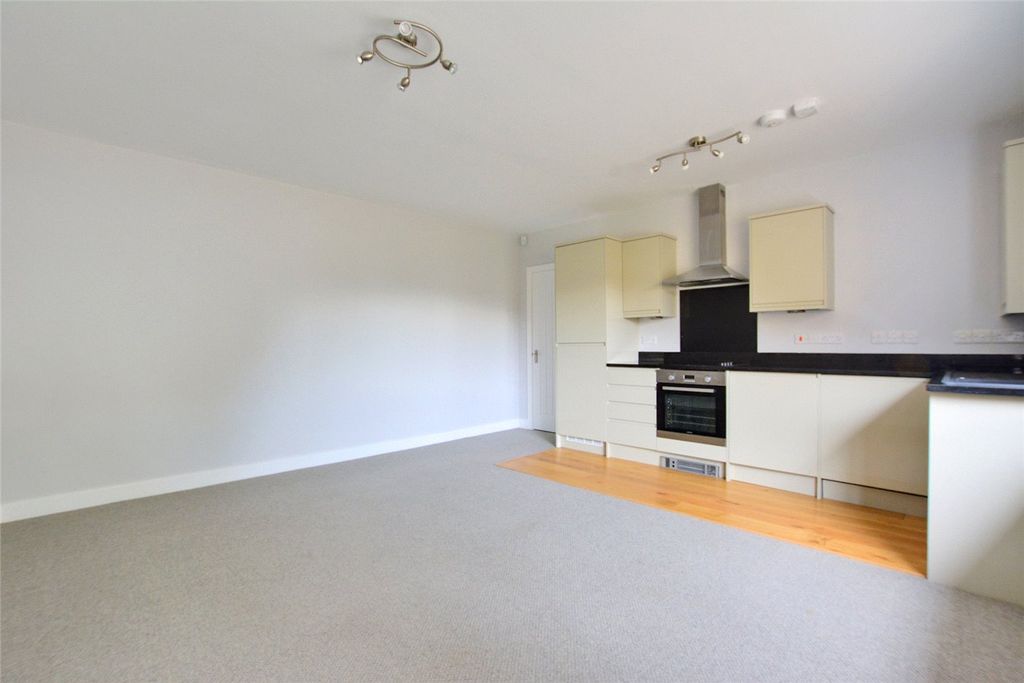 Property photo 1 of 6 Picture No. 12
