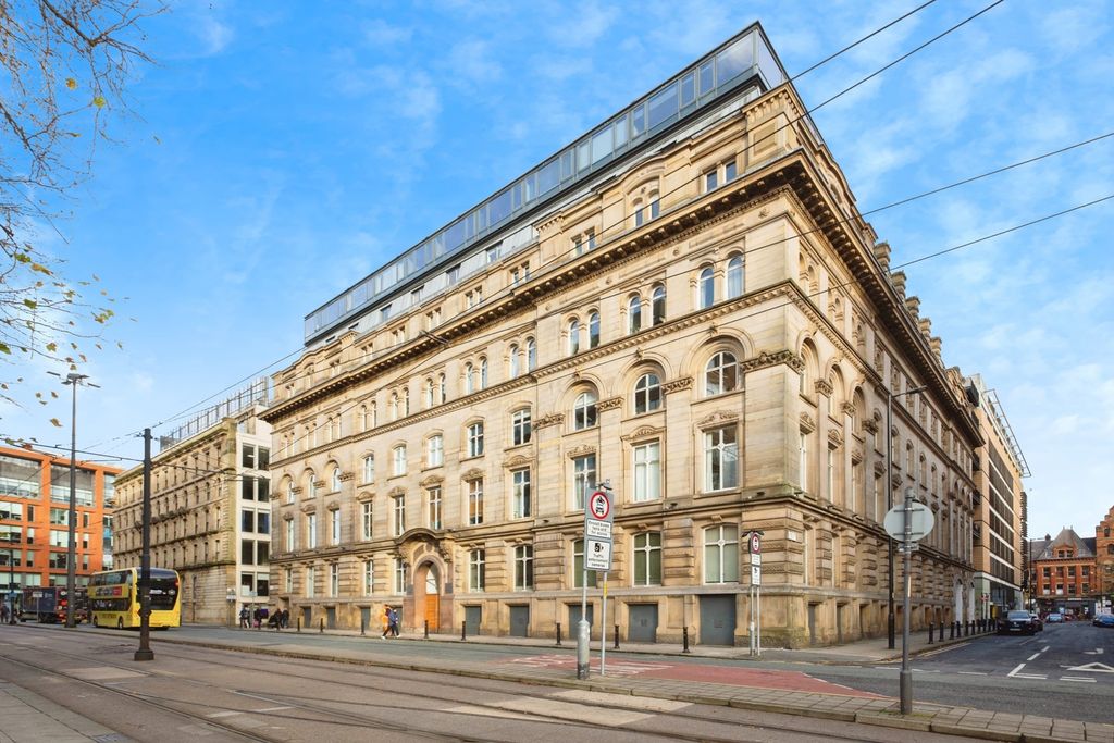 Property photo 1 of 8 Photo