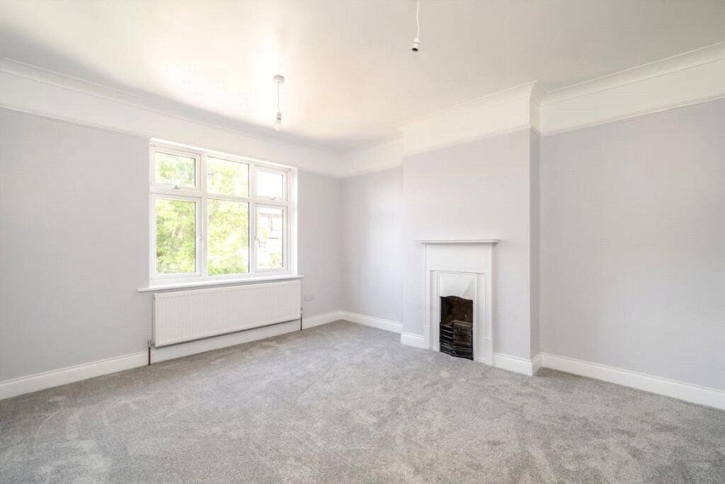Property photo 3 of 8 Picture No. 02