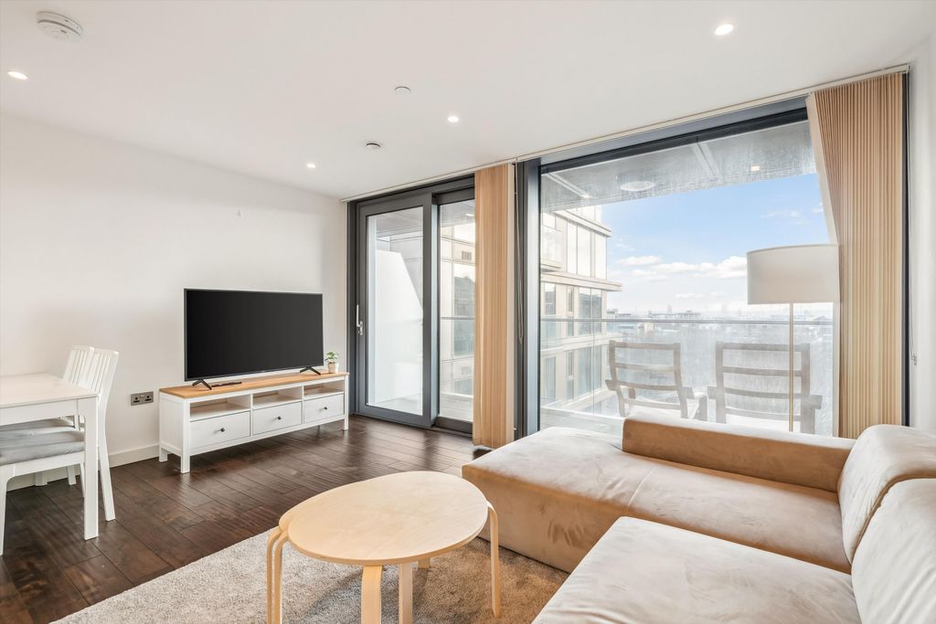 Property photo 2 of 16 Image