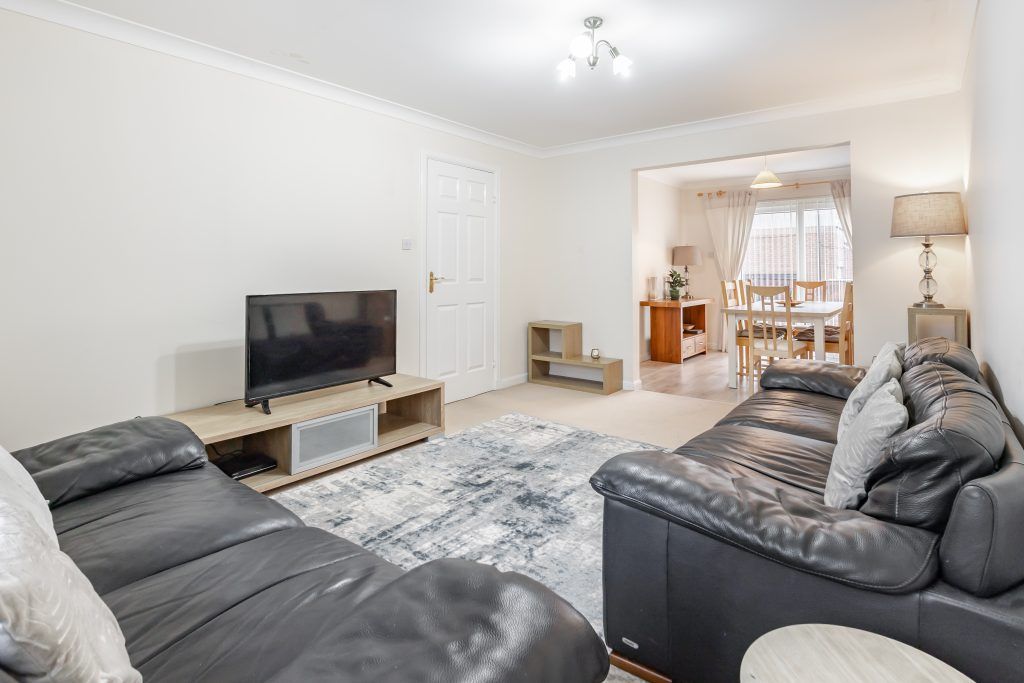 Property photo 2 of 25