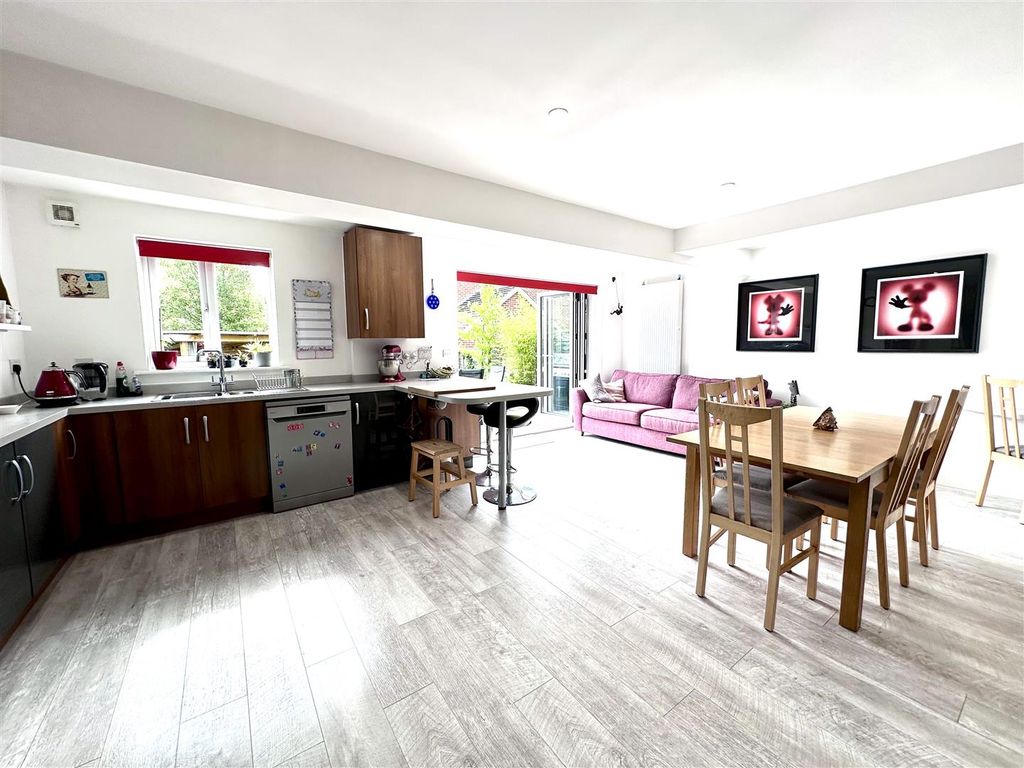 Property photo 1 of 26 Tempimageglu35R.Jpg