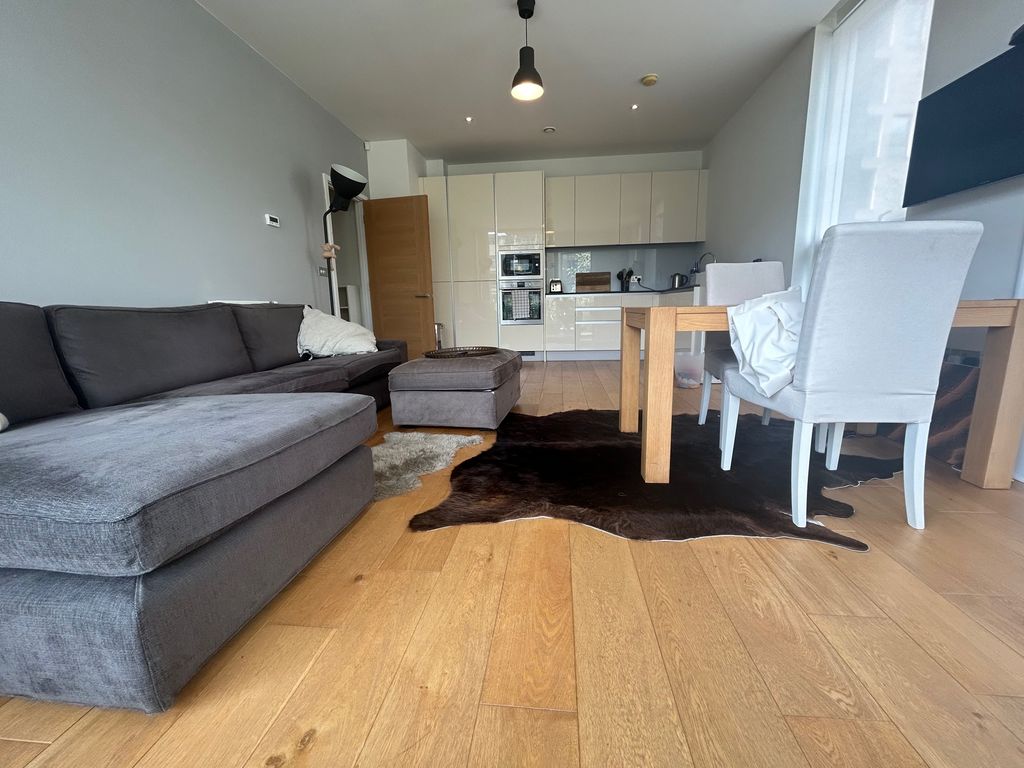 Property photo 2 of 11 Front