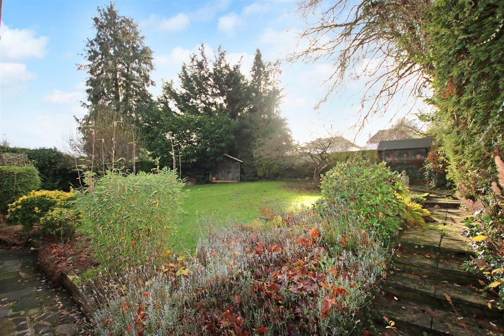 Property photo 2 of 13 Gdndp.Jpg