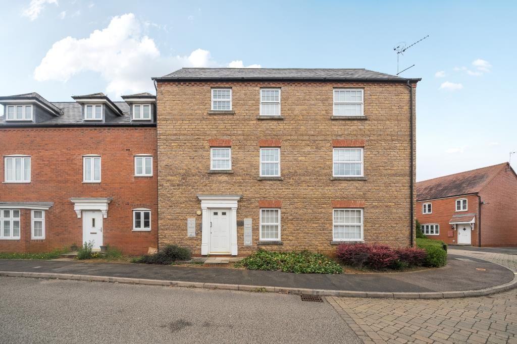 Property photo 1 of 19 External View