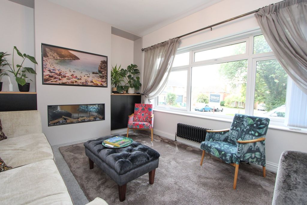 Property photo 2 of 26