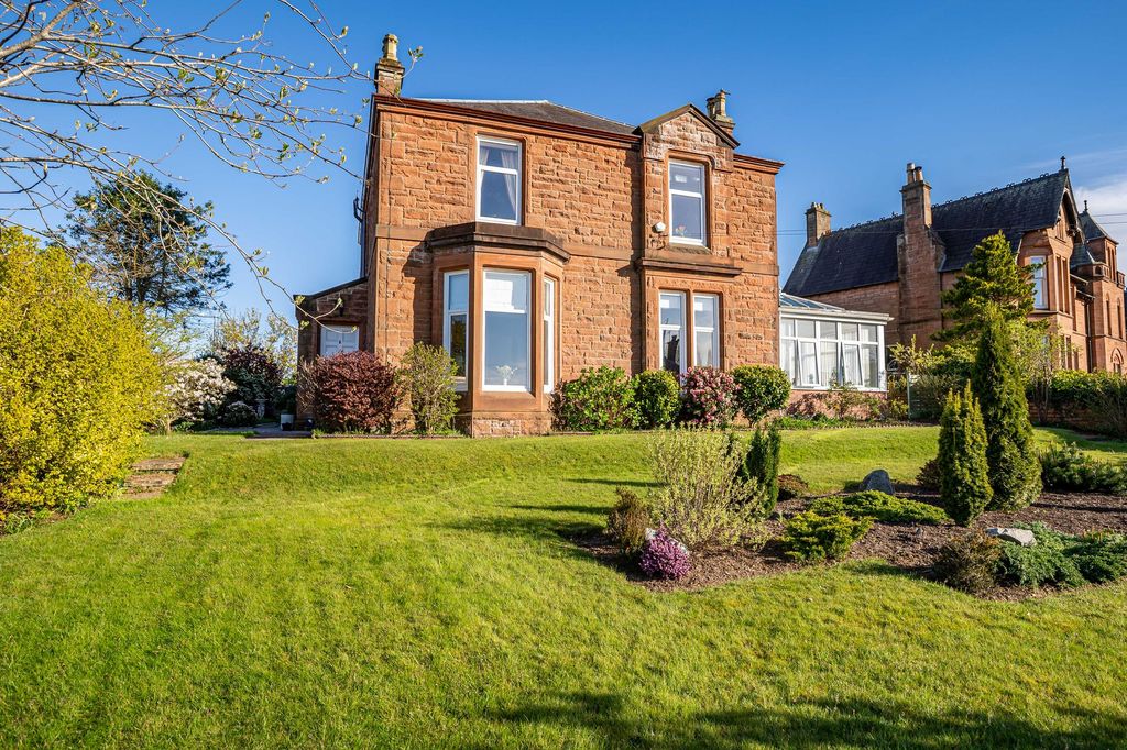 Property photo 1 of 59
