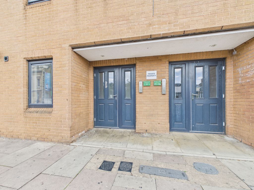 Property photo 1 of 6 Front Of Building