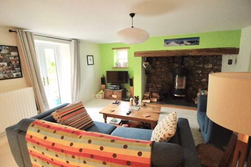 Property photo 2 of 19 Photo 3