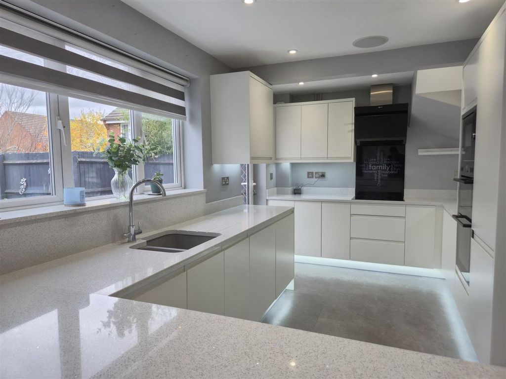 Property photo 3 of 25 Open Plan Kitchen/Diner
