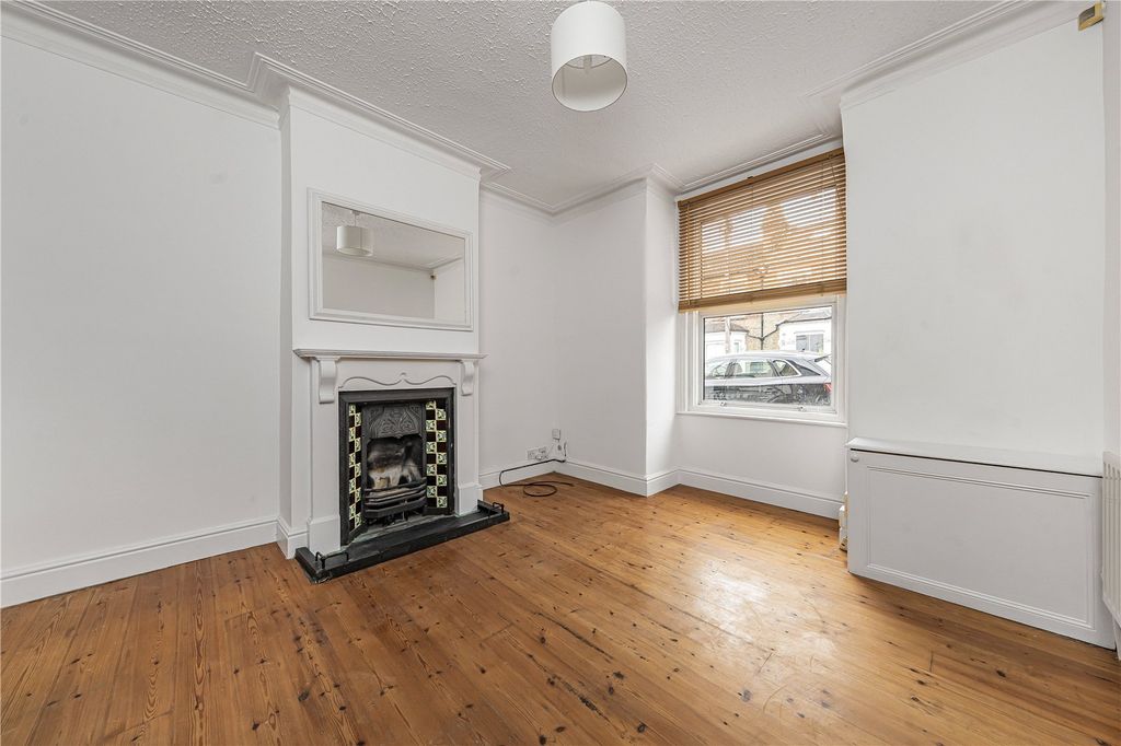 Property photo 2 of 15 Picture No. 05