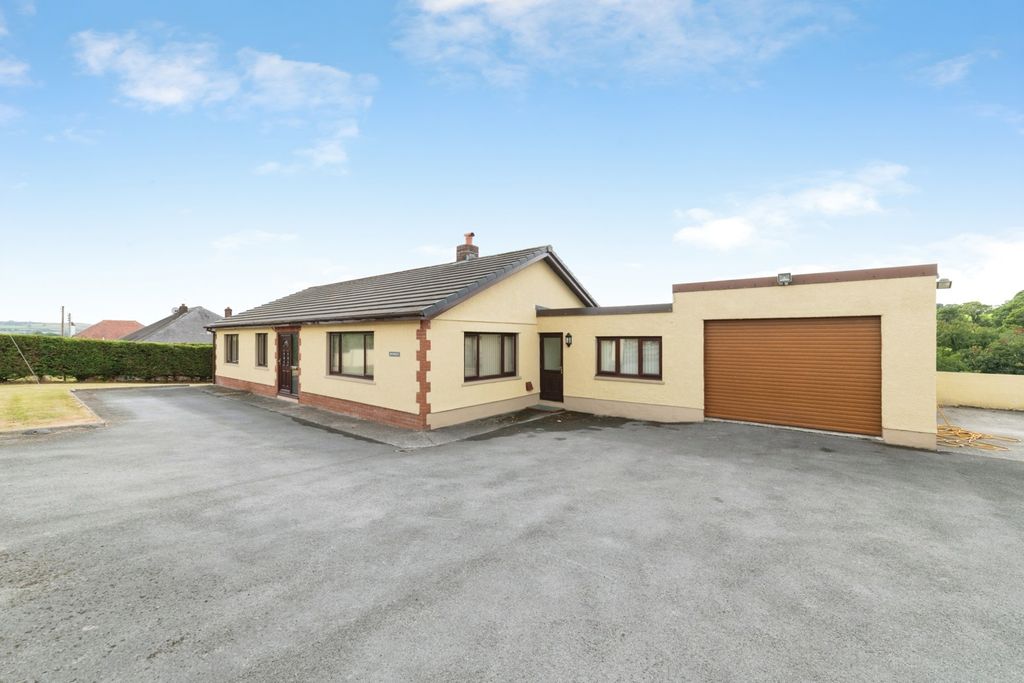 Property photo 1 of 23 Pbox-Img.Jpg
