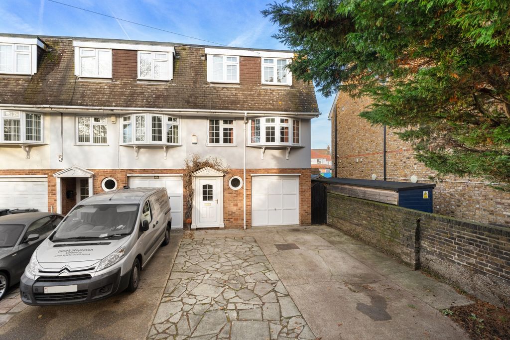 Property photo 1 of 20 3641943