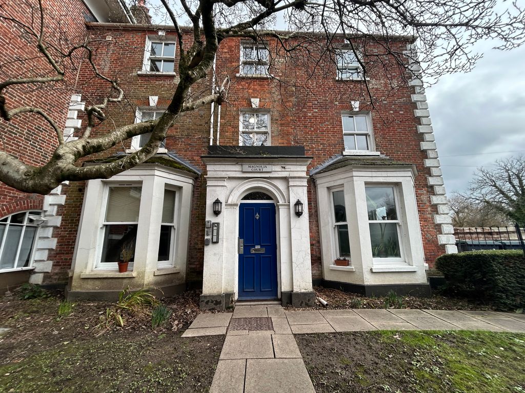 Property photo 1 of 6