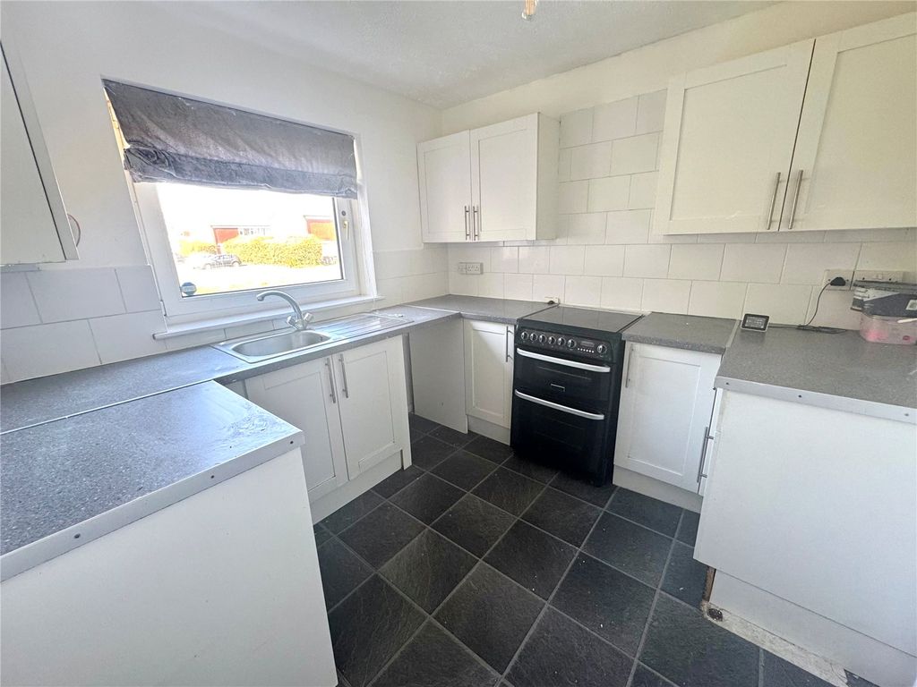 Property photo 2 of 10 Picture No. 28