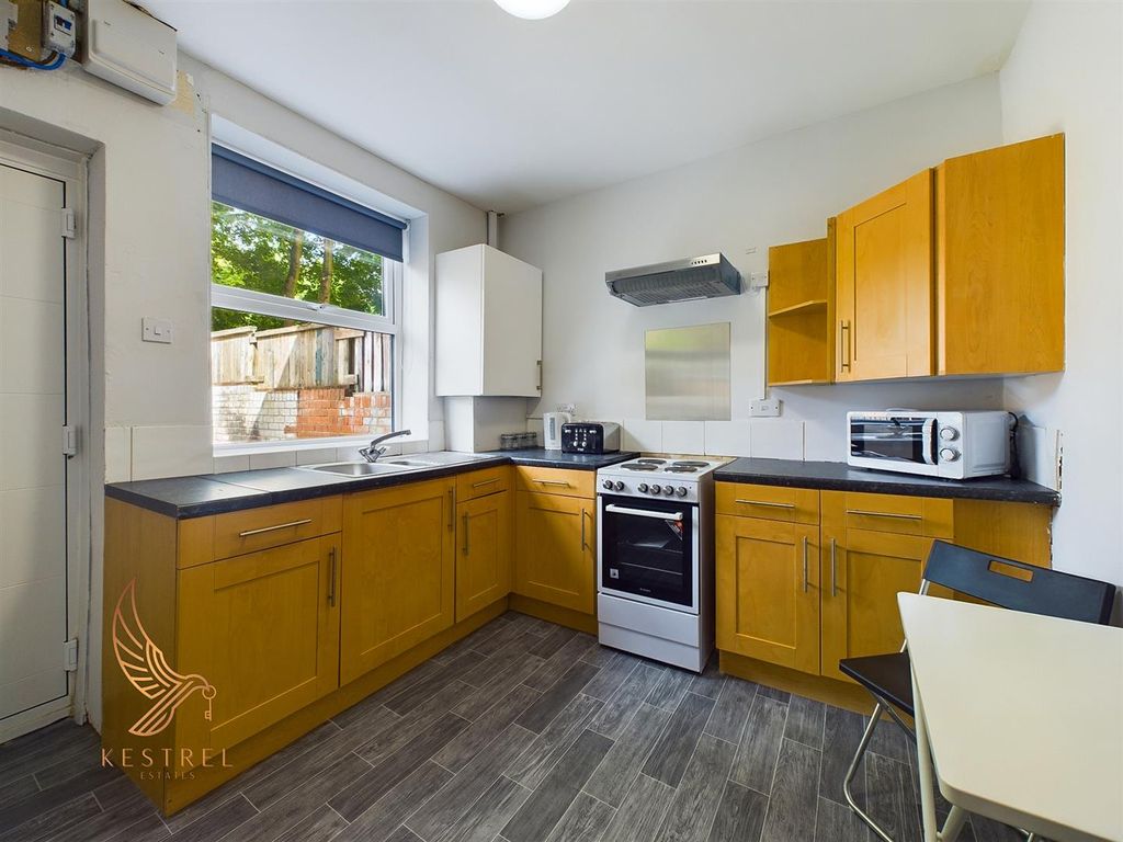 Property photo 1 of 7 Cam02855G0-Pr0127-Still009.Jpg