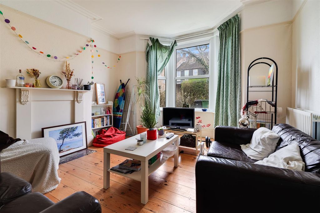 Property photo 3 of 20 Img (2).Jpg