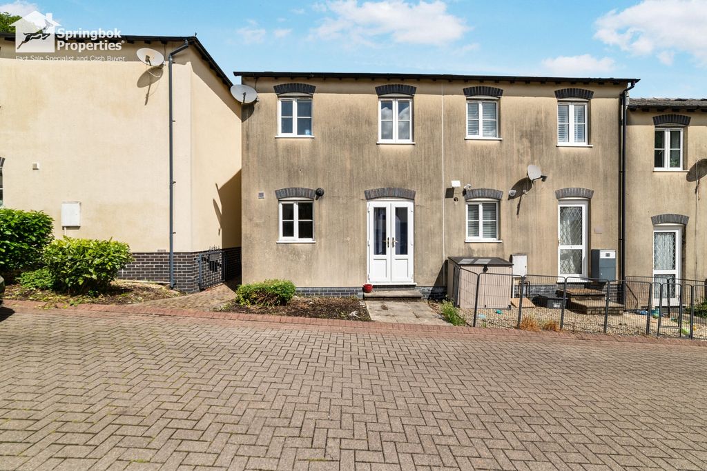 Property photo 1 of 12 Front View