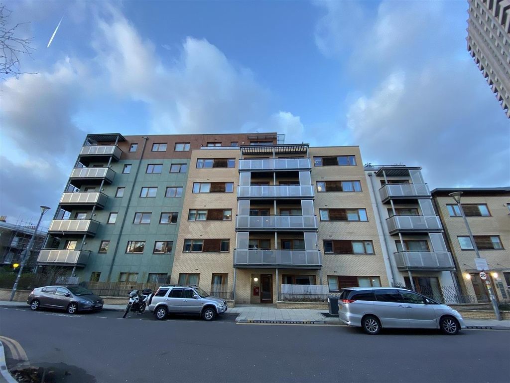 Property photo 1 of 10