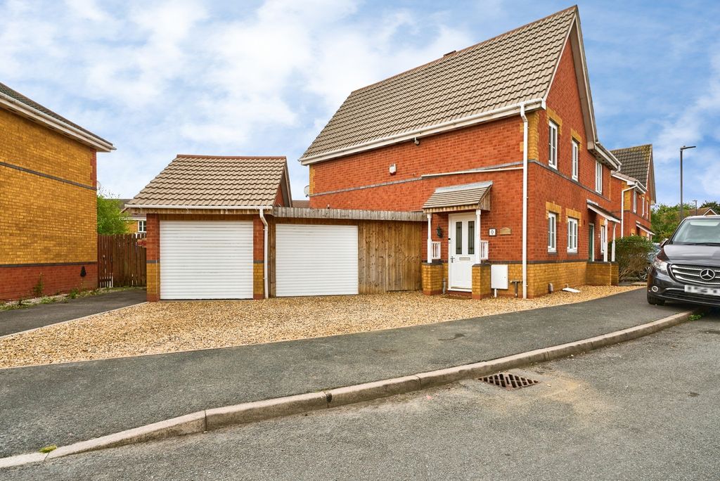 Property photo 1 of 19 Pbox-Img.Jpg