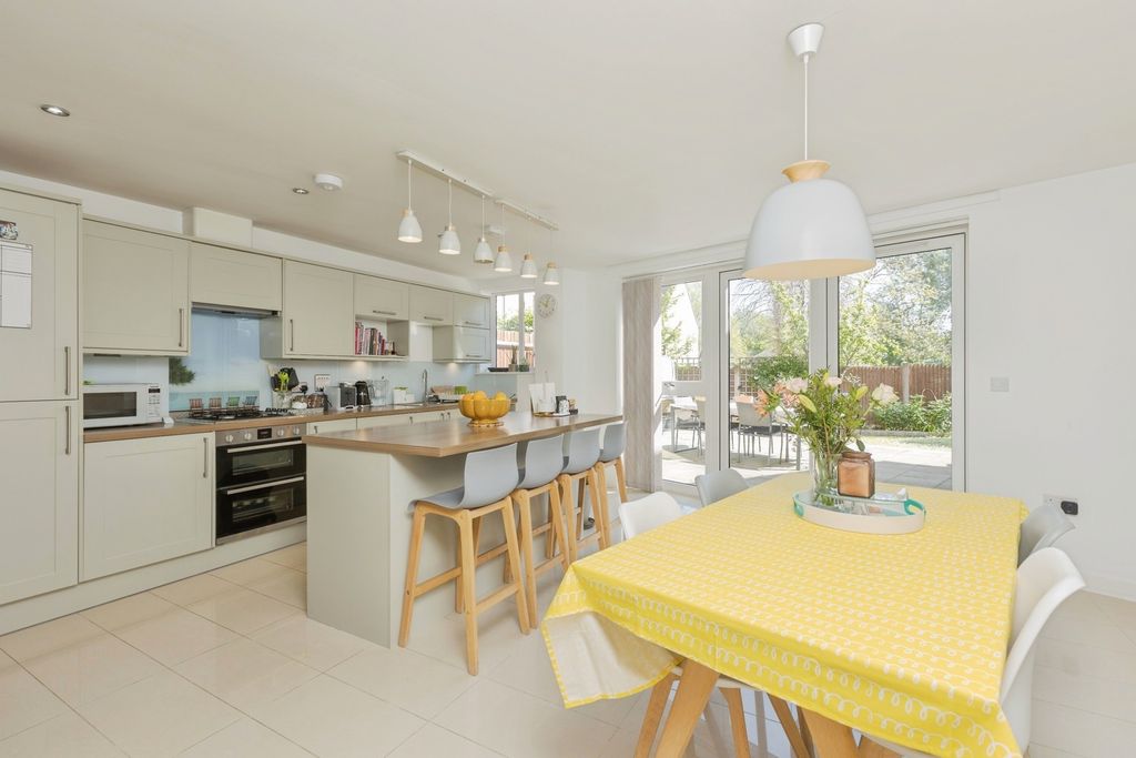 Property photo 2 of 19 Pbox-Img.Jpg