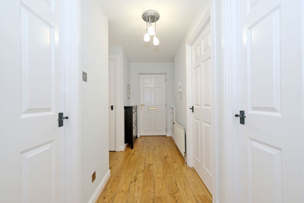 Property photo 2 of 30