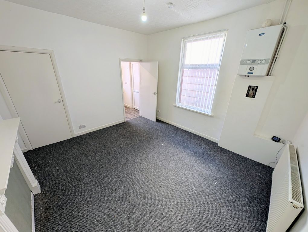 Property photo 2 of 11 Photo 2