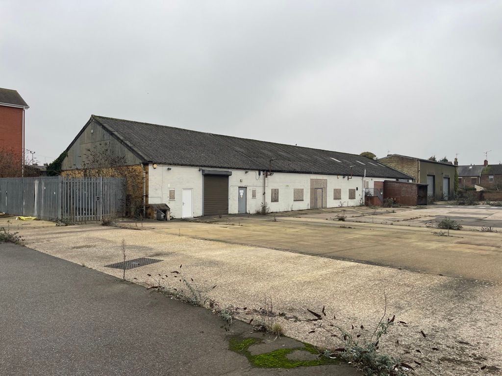 Property photo 2 of 14 Photo 2