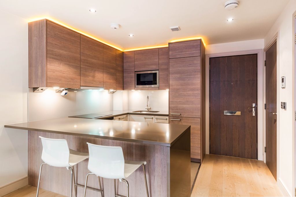 Property photo 2 of 8 25 Octavia House Fpz