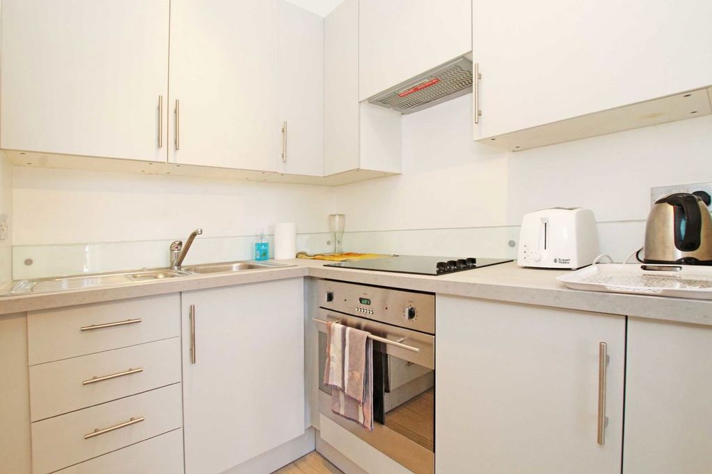 Property photo 2 of 3