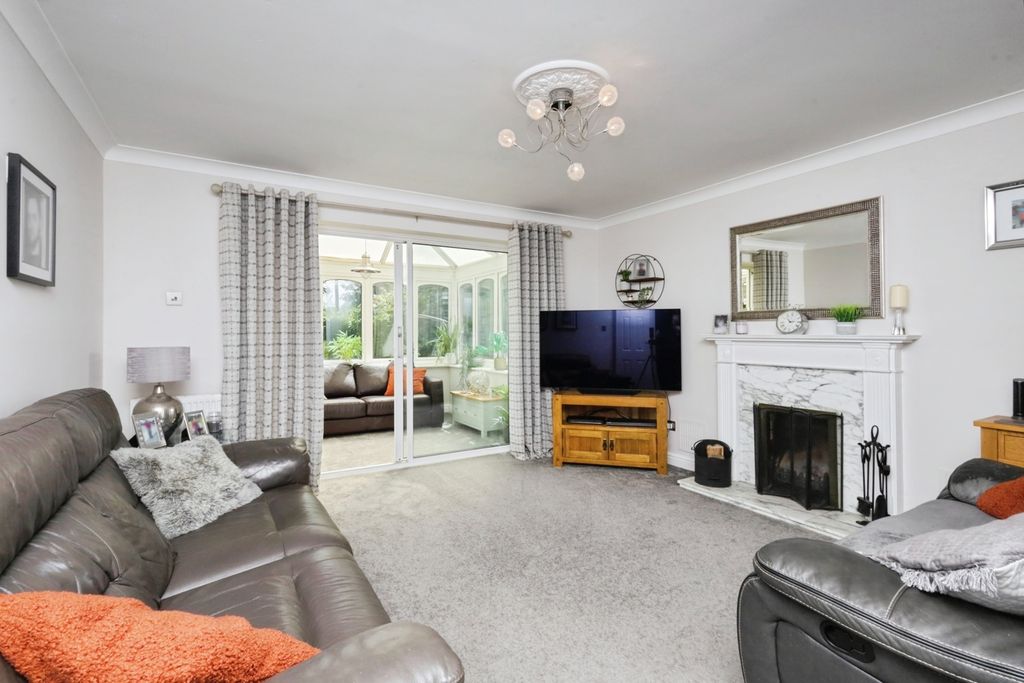 Property photo 2 of 24 Pbox-Img.Jpg
