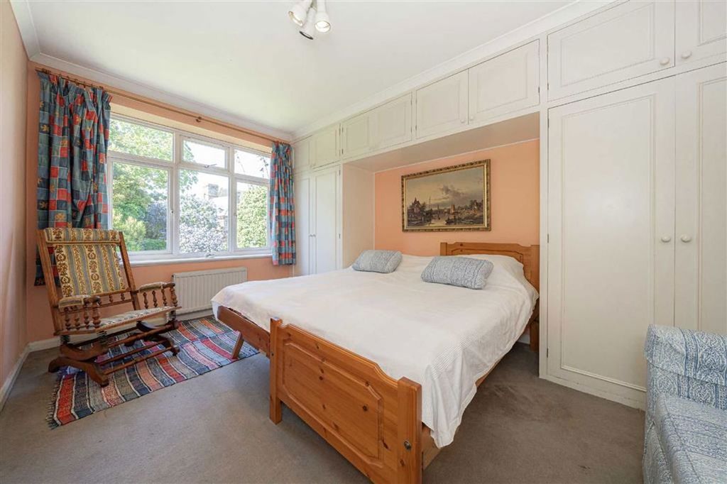 Property photo 3 of 4