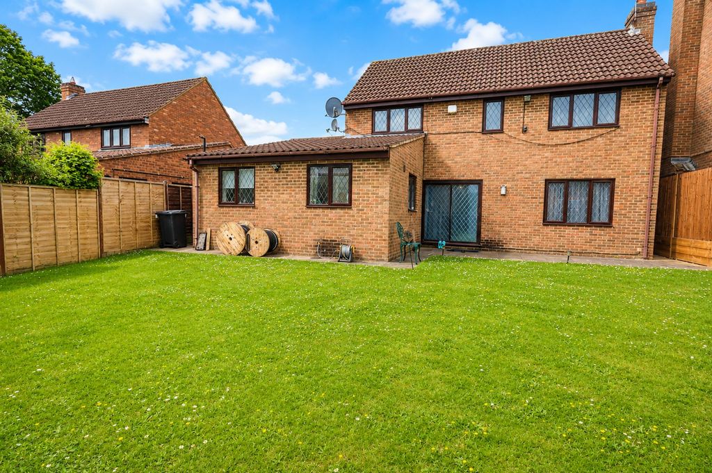 Property photo 2 of 19