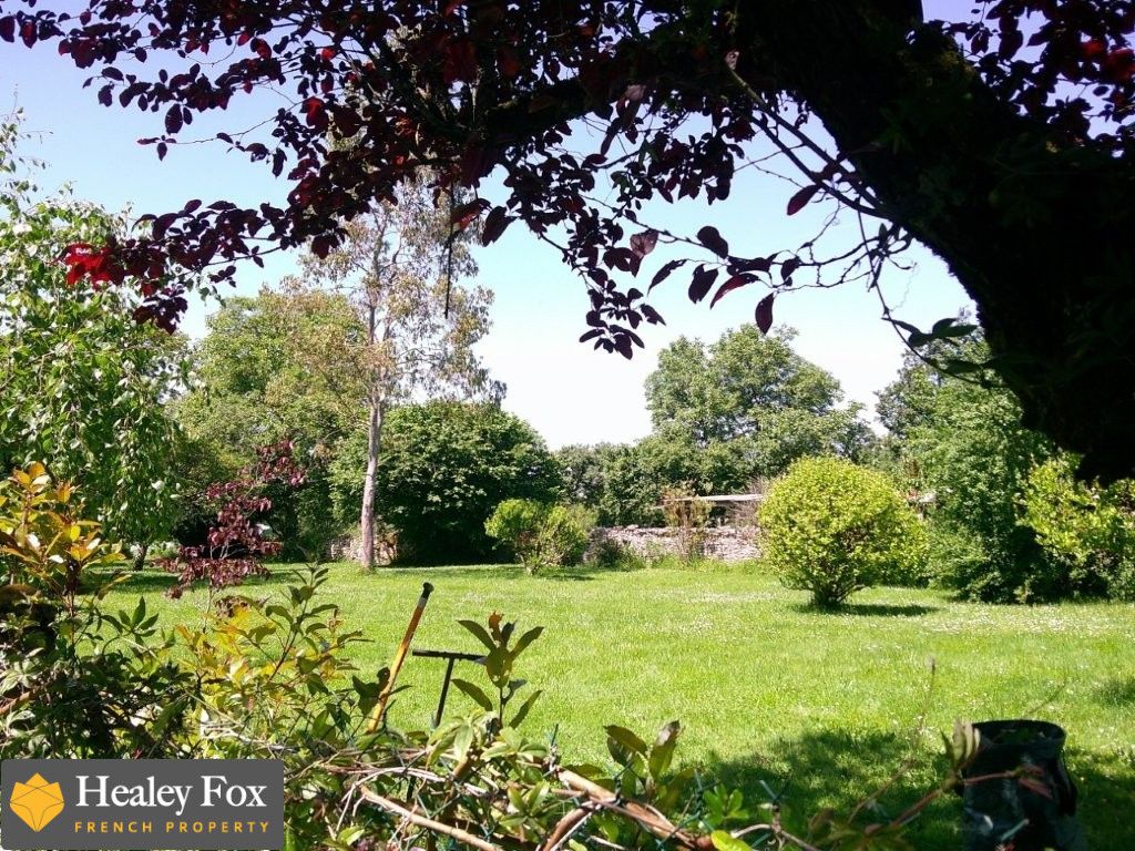 Property photo 3 of 40 36A15F51722F3d