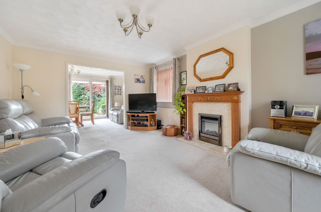 Property photo 2 of 23