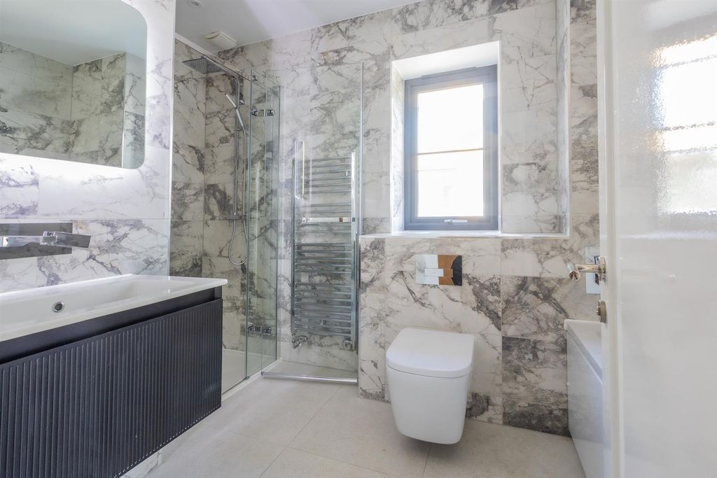 Additional image 11 of 4 bed town house for saleSevern Gardens, Chepstow, Chepstow NP16