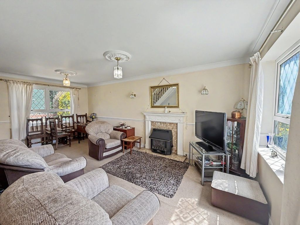 Property photo 2 of 21 4813595