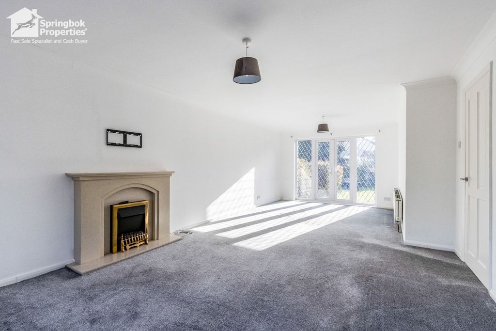 Property photo 2 of 13 Image 1