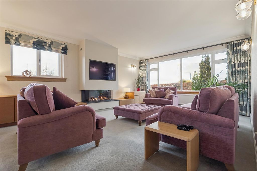 Property photo 2 of 37 P1107424.Jpg