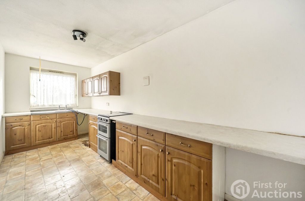 Property photo 3 of 10 Picture No. 05