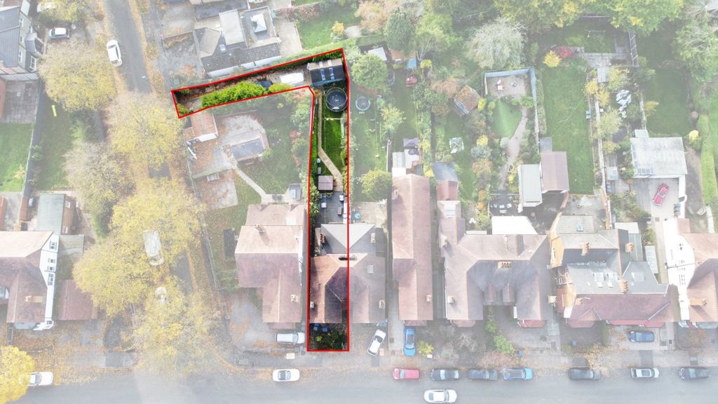 Property photo 2 of 26 Picture No. 24