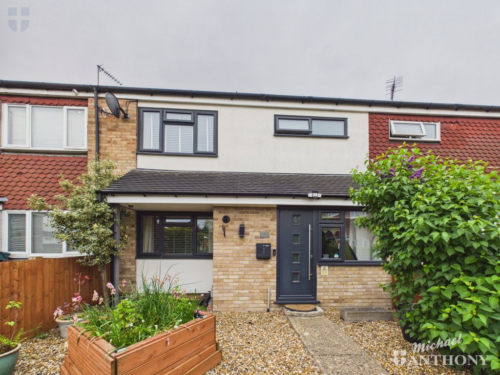 Property photo 1 of 17 Cam03852G0-Pr0653-Still019