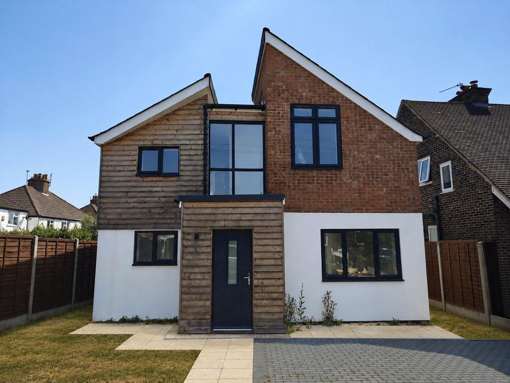 Property photo 1 of 13 External