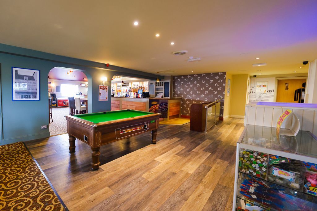 Property photo 3 of 6 Bar And Games Area With Pool Table At Seaview Holiday Park In Kent