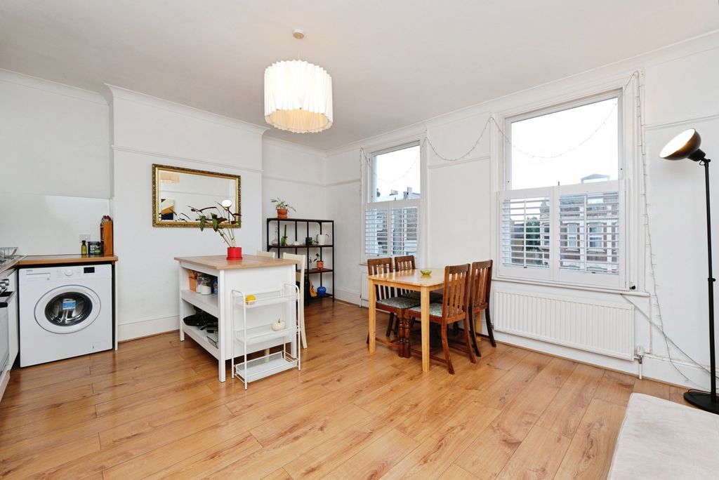 Property photo 3 of 17 Pbox-Img.Jpg