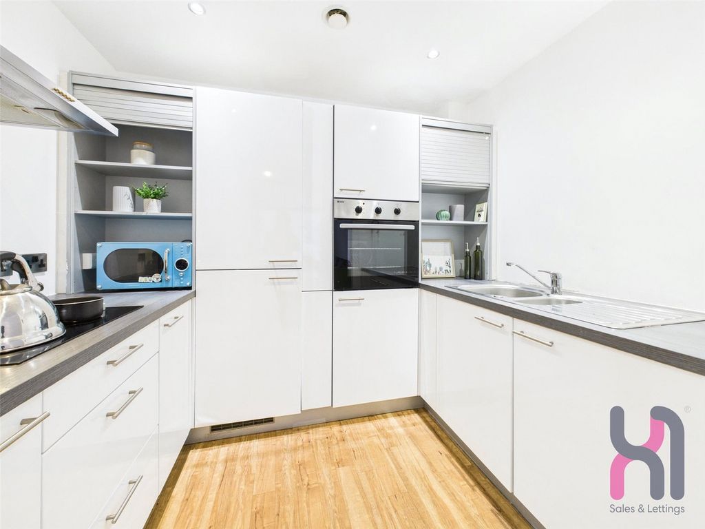 Property photo 2 of 13 Picture No. 43