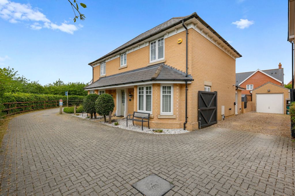Property photo 1 of 22